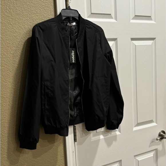 Zeagoo Womens Lightweight Jacket Fashion
Collarless Bomber size M - Picture 2 of 4